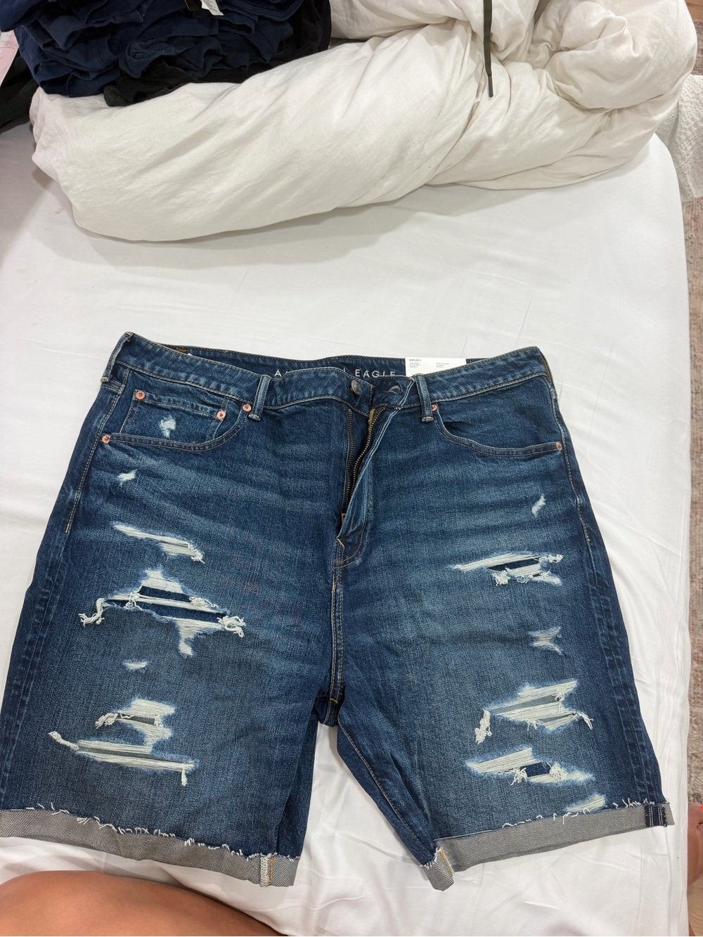 American Eagle Outfitters Distressed Dark Blue Men’s Denim Shorts